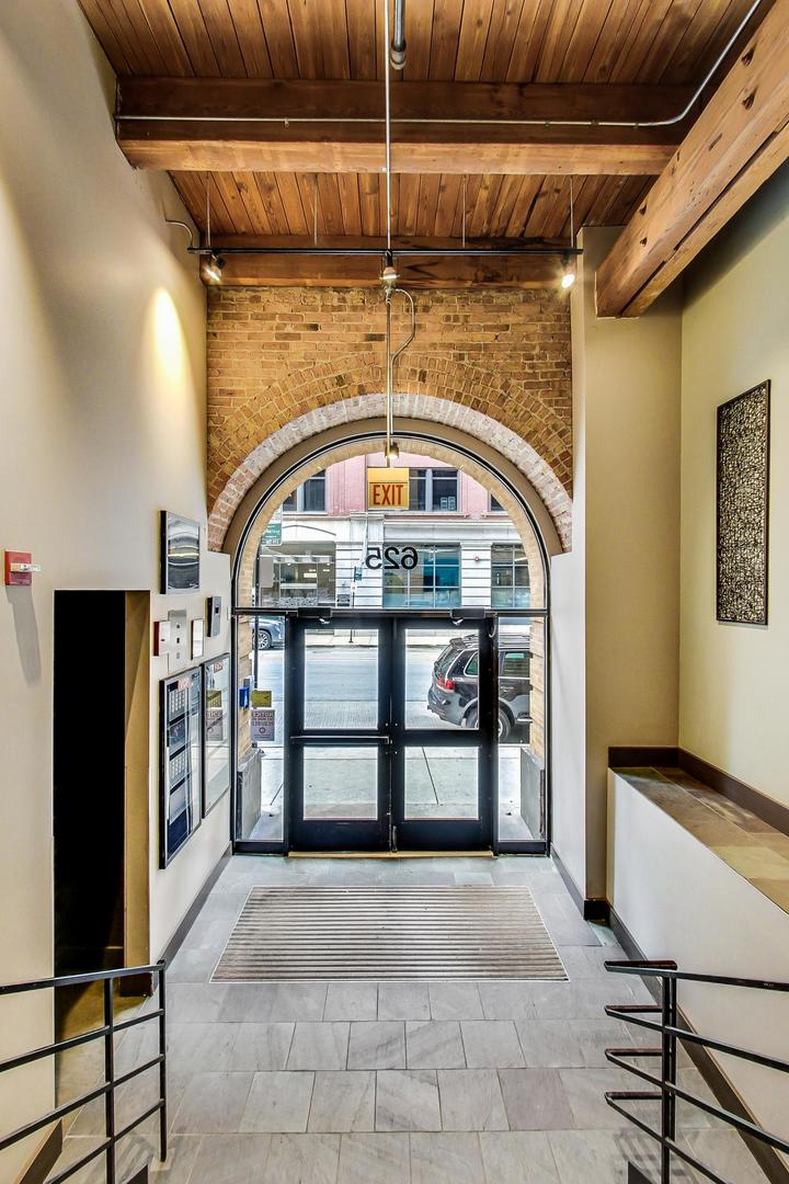 625 W Jackson Boulevard Unit: 512