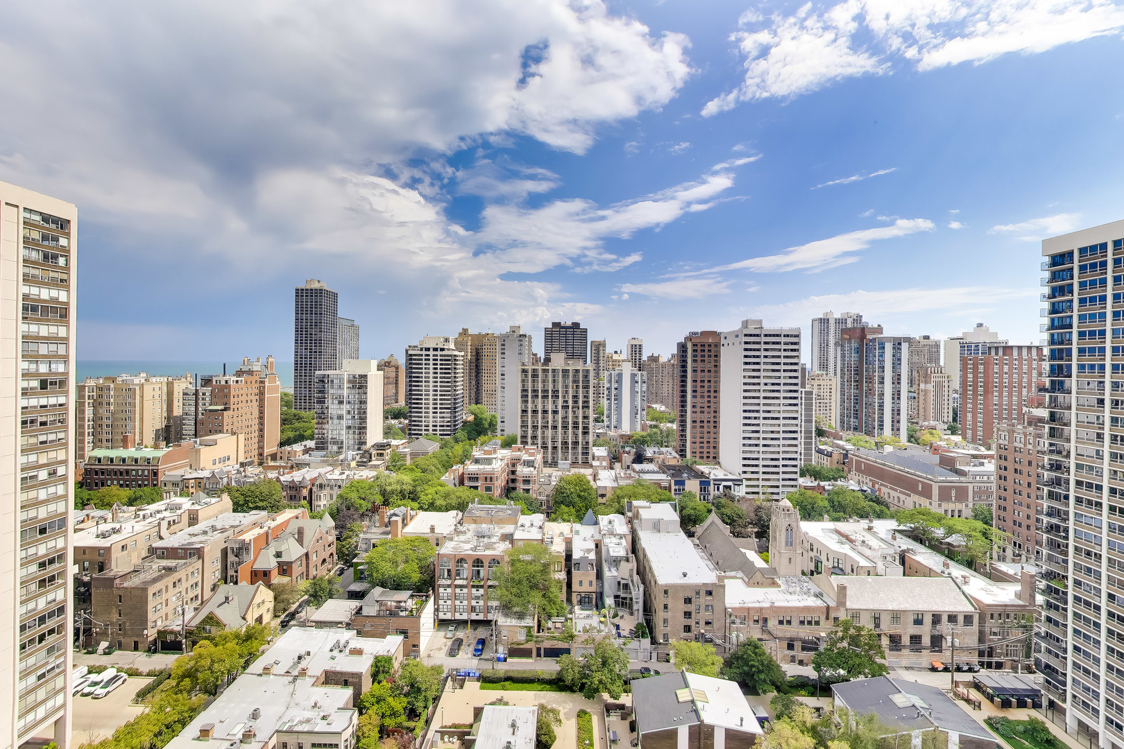 1455 N Sandburg Terrace Unit: 2306B
