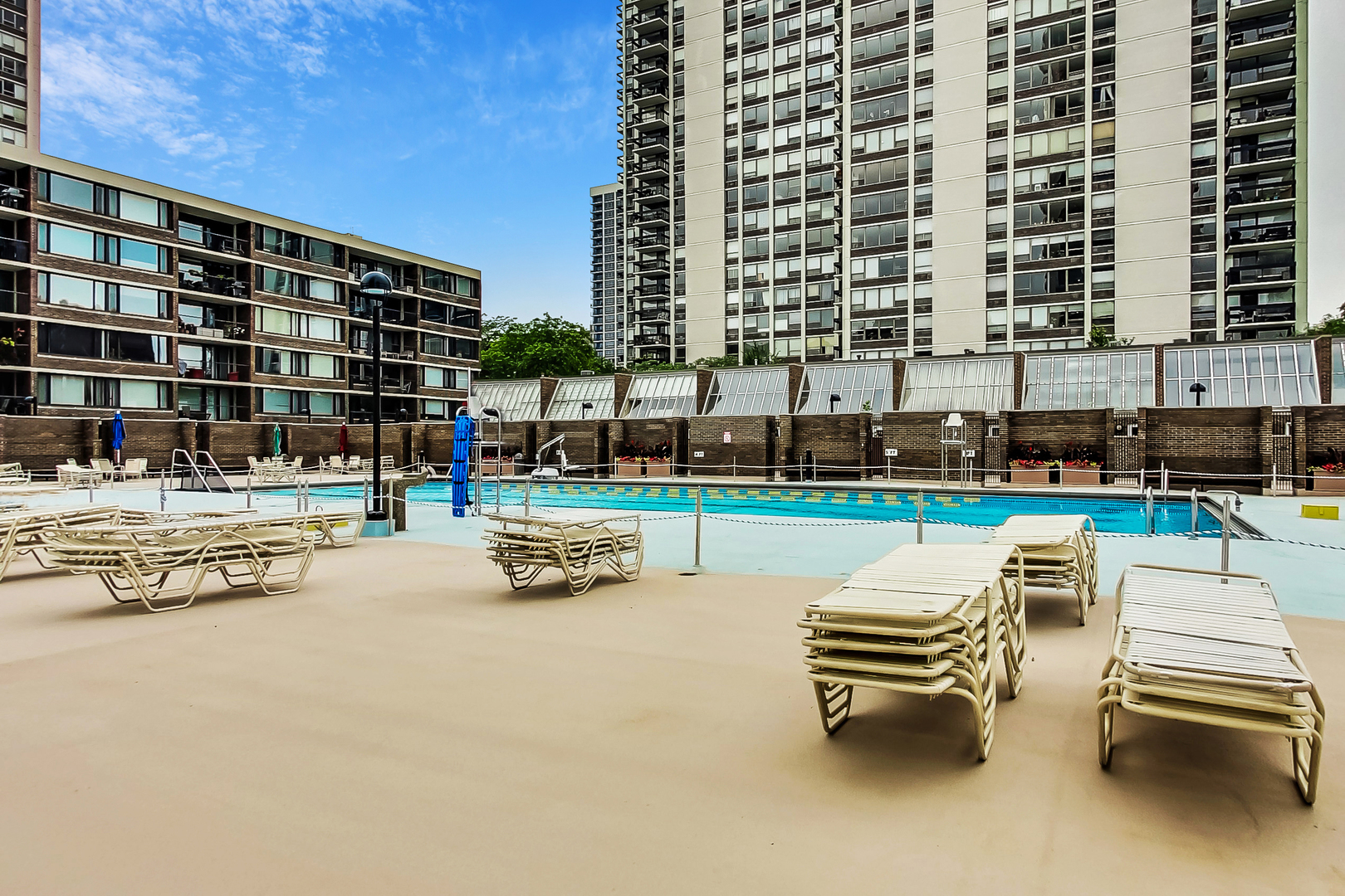 1455 N Sandburg Terrace Unit: 2306B