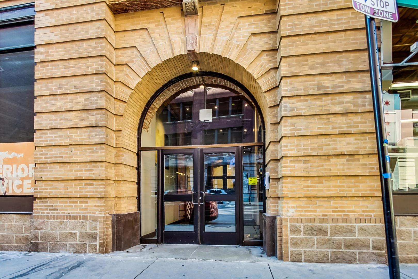 625 W Jackson Boulevard Unit: 512