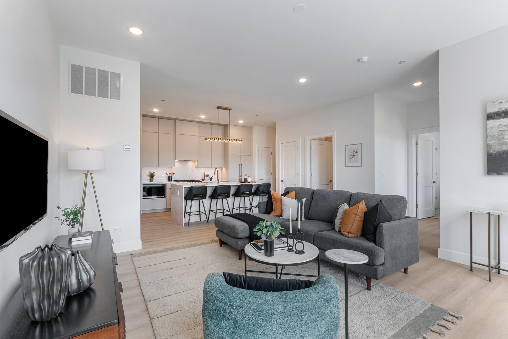 1628 N Damen Avenue Unit: 401