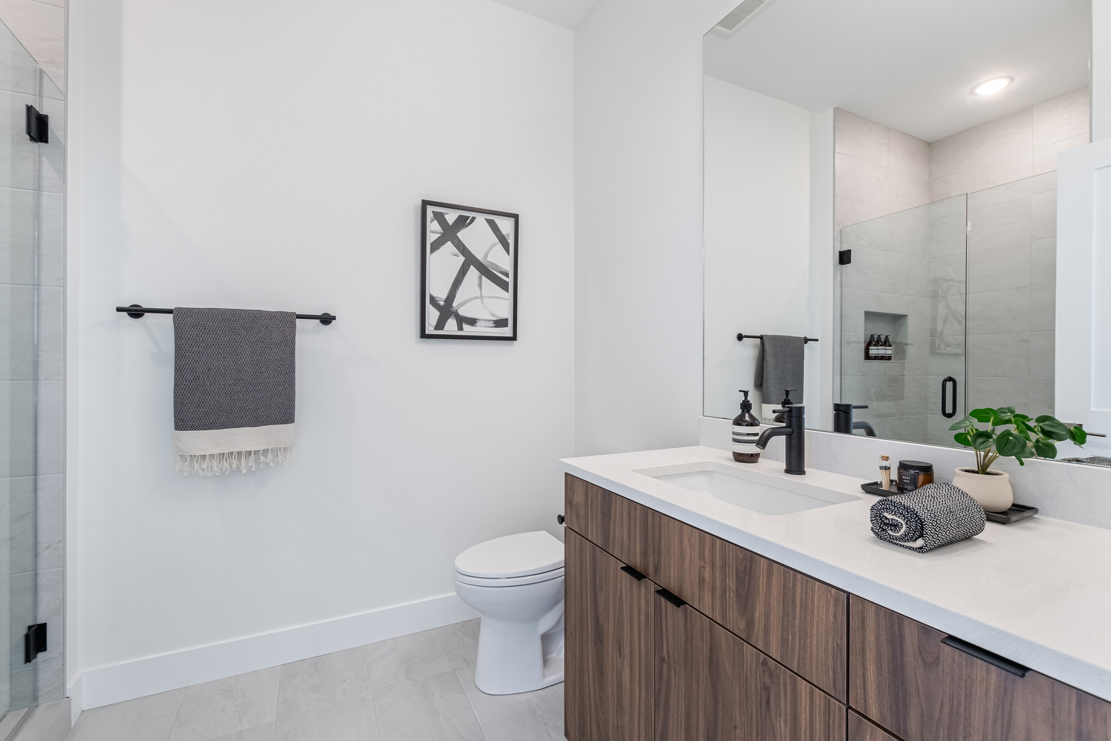 1628 N Damen Avenue Unit: 401