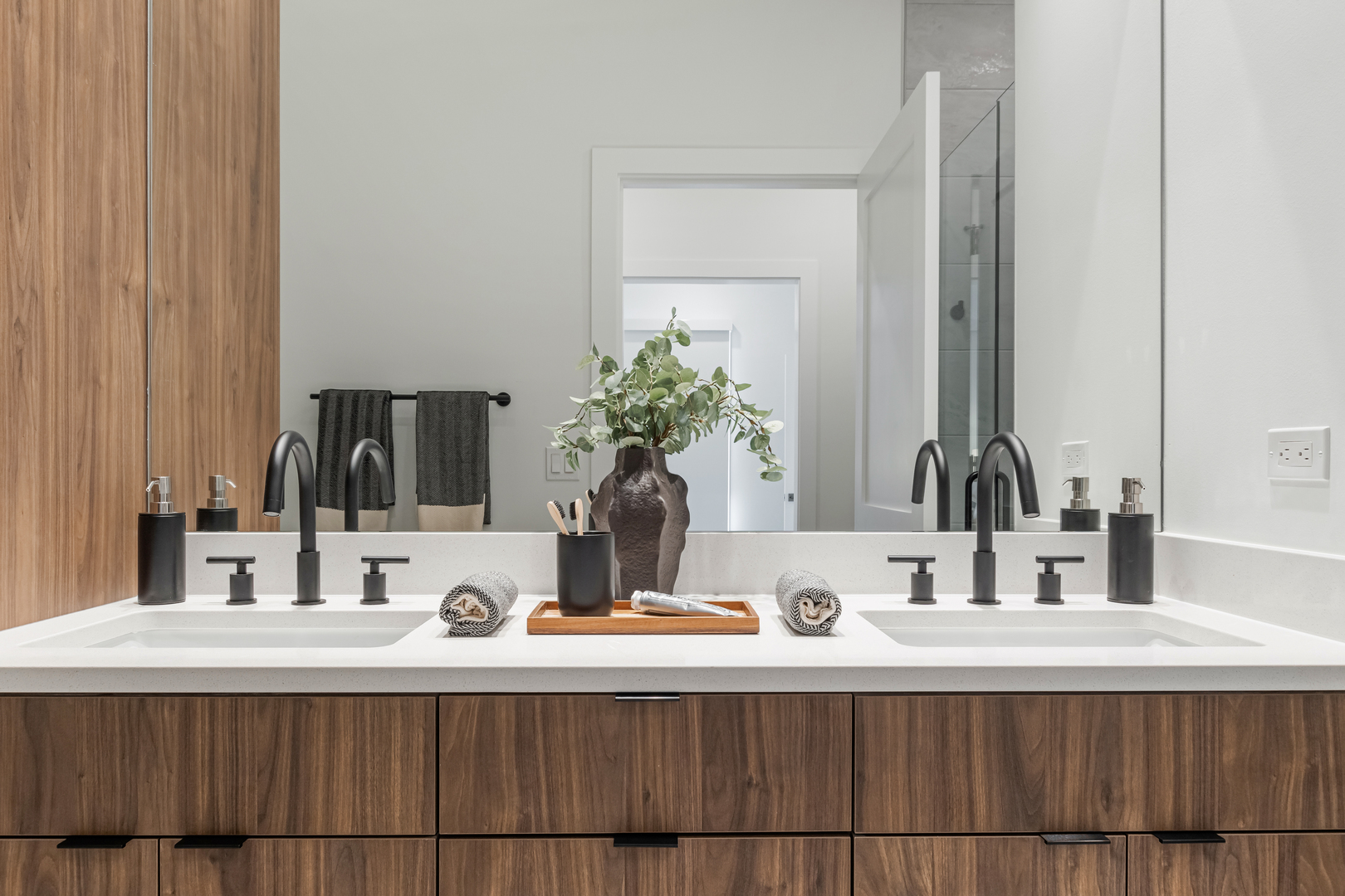 1628 N Damen Avenue Unit: 401