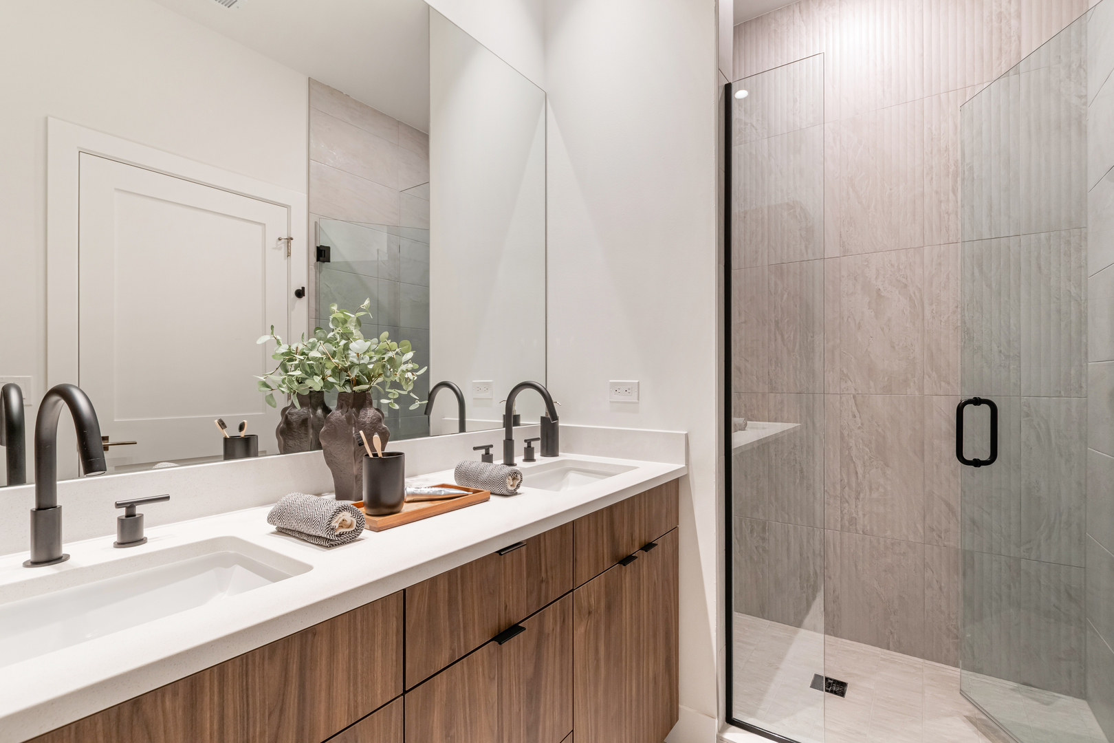 1628 N Damen Avenue Unit: 401