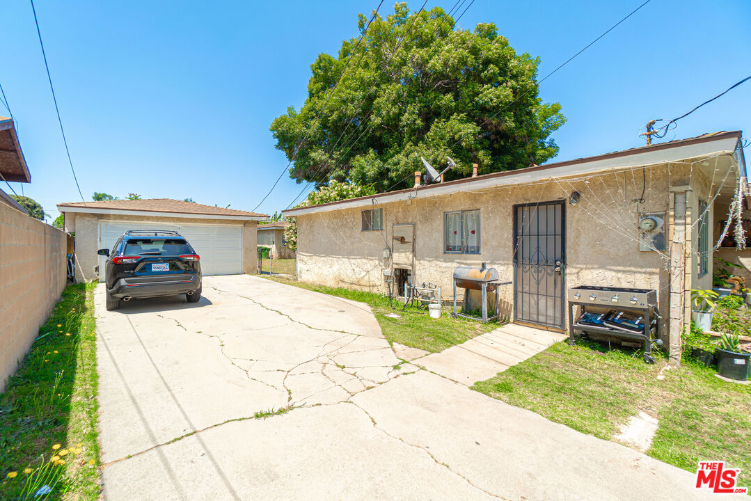 3737 W 111th Pl