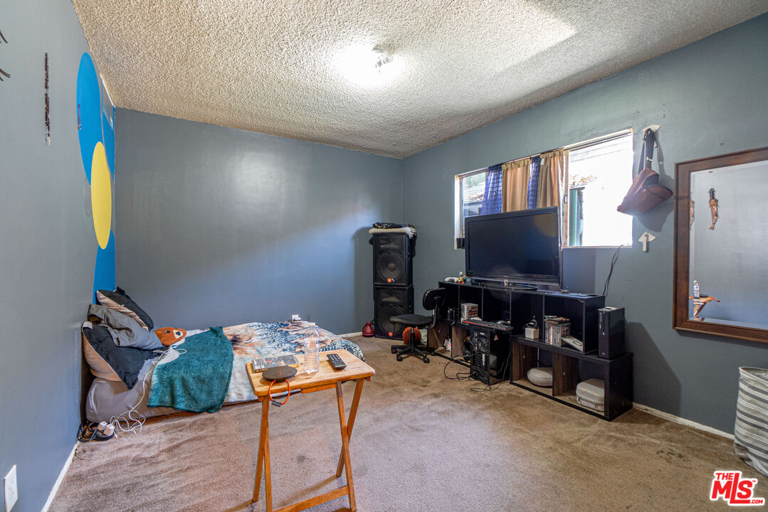 3737 W 111th Pl