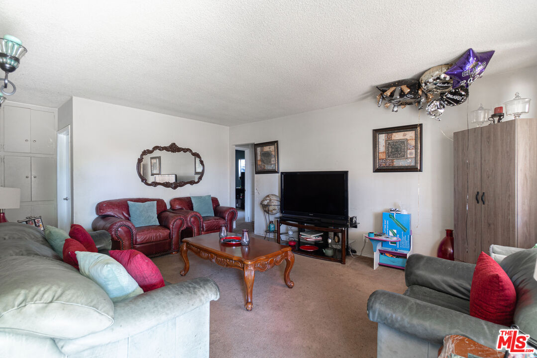 3737 W 111th Pl