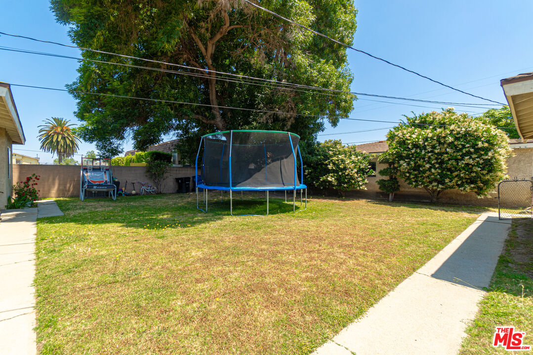 3737 W 111th Pl