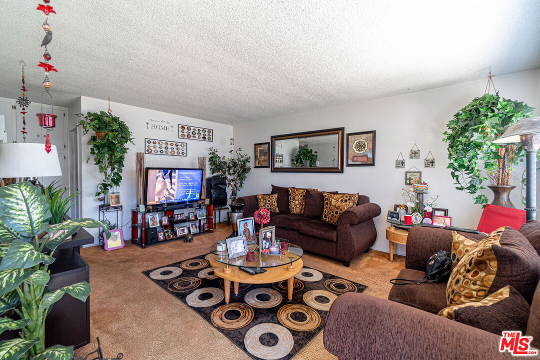 3737 W 111th Pl