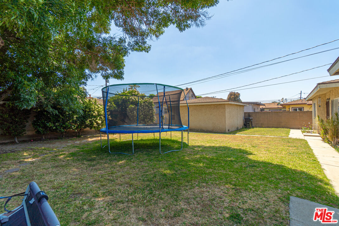 3737 W 111th Pl