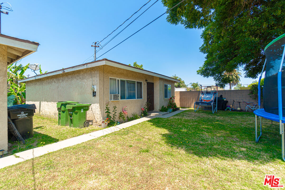 3737 W 111th Pl