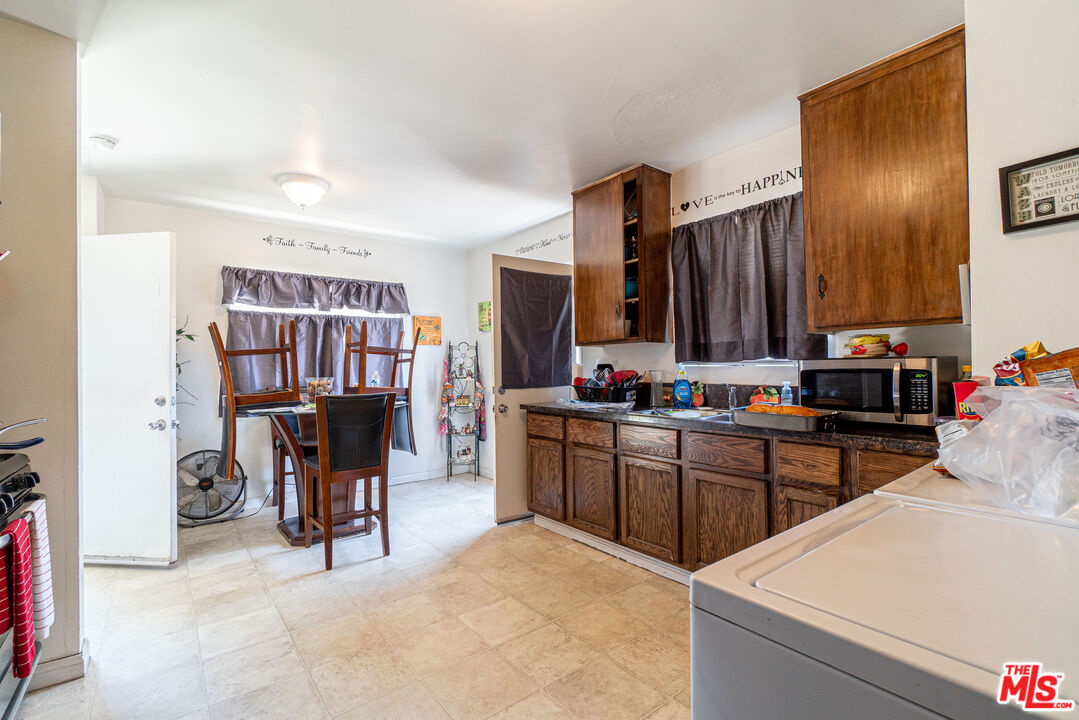 3737 W 111th Pl
