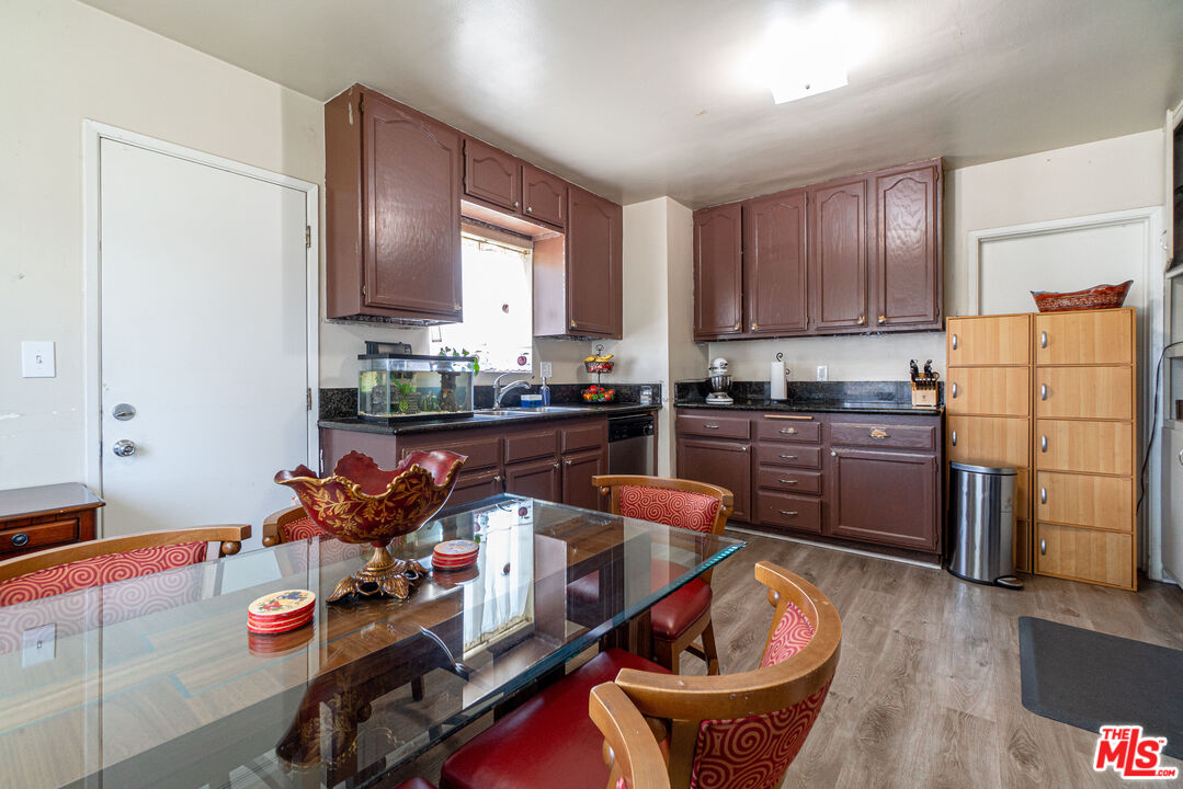 3737 W 111th Pl