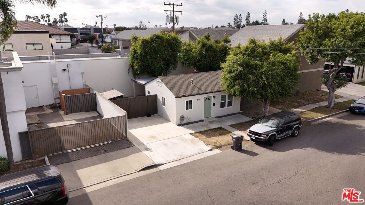 7952 Aldrich Dr