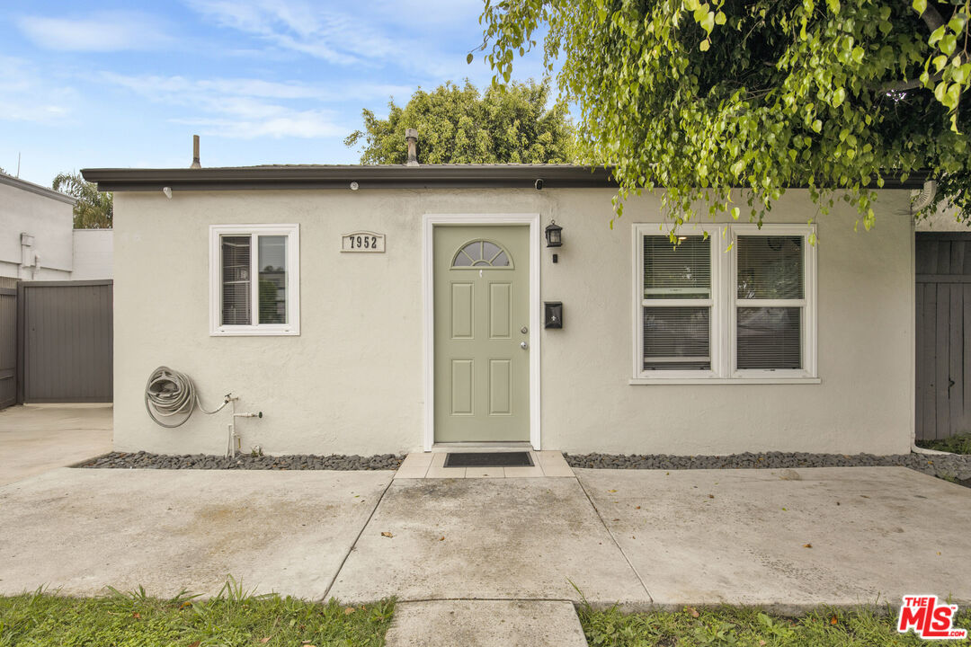 7952 Aldrich Dr
