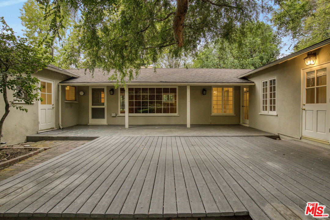 4304 Chevy Chase Dr