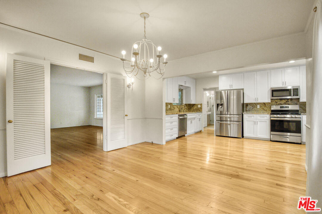 4304 Chevy Chase Dr