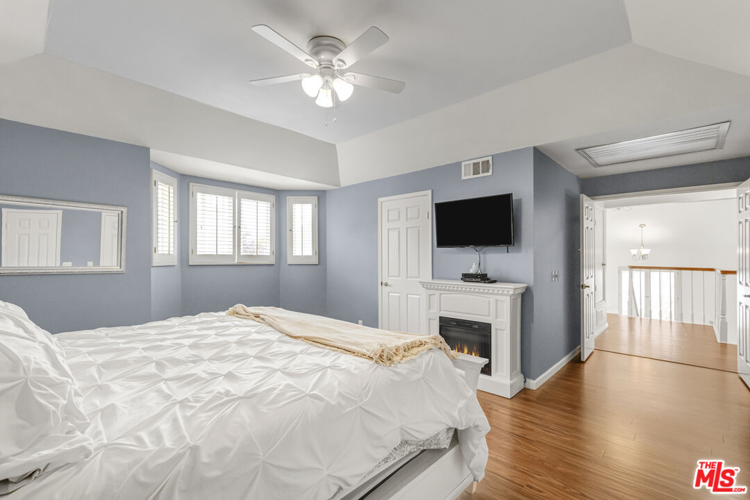 977 Saddlehorn Pl