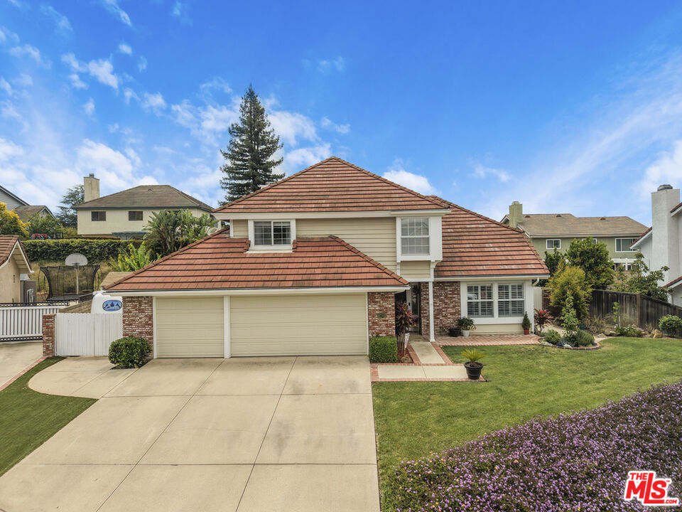 977 Saddlehorn Pl
