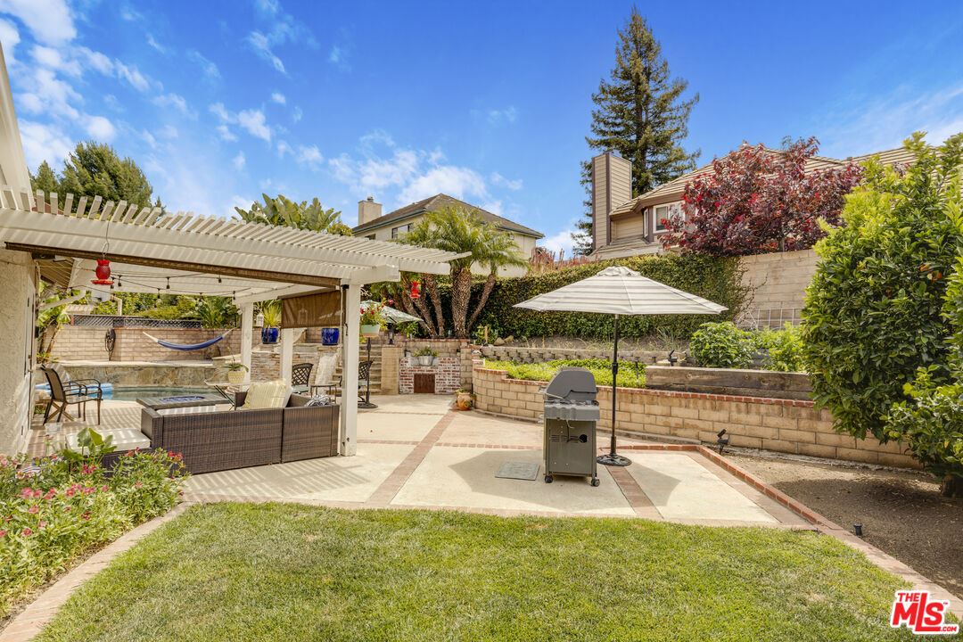 977 Saddlehorn Pl