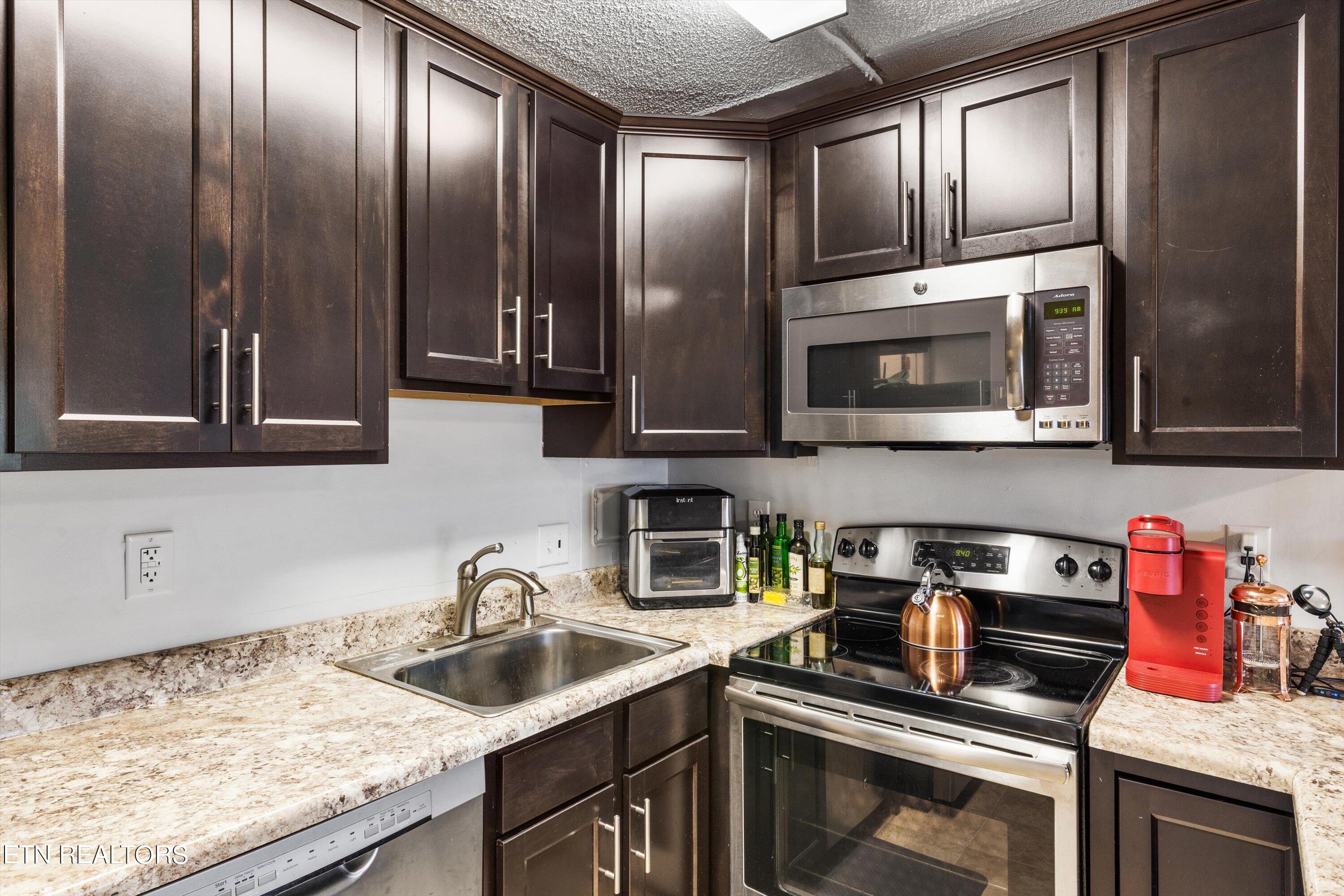 510 14th Street, 307