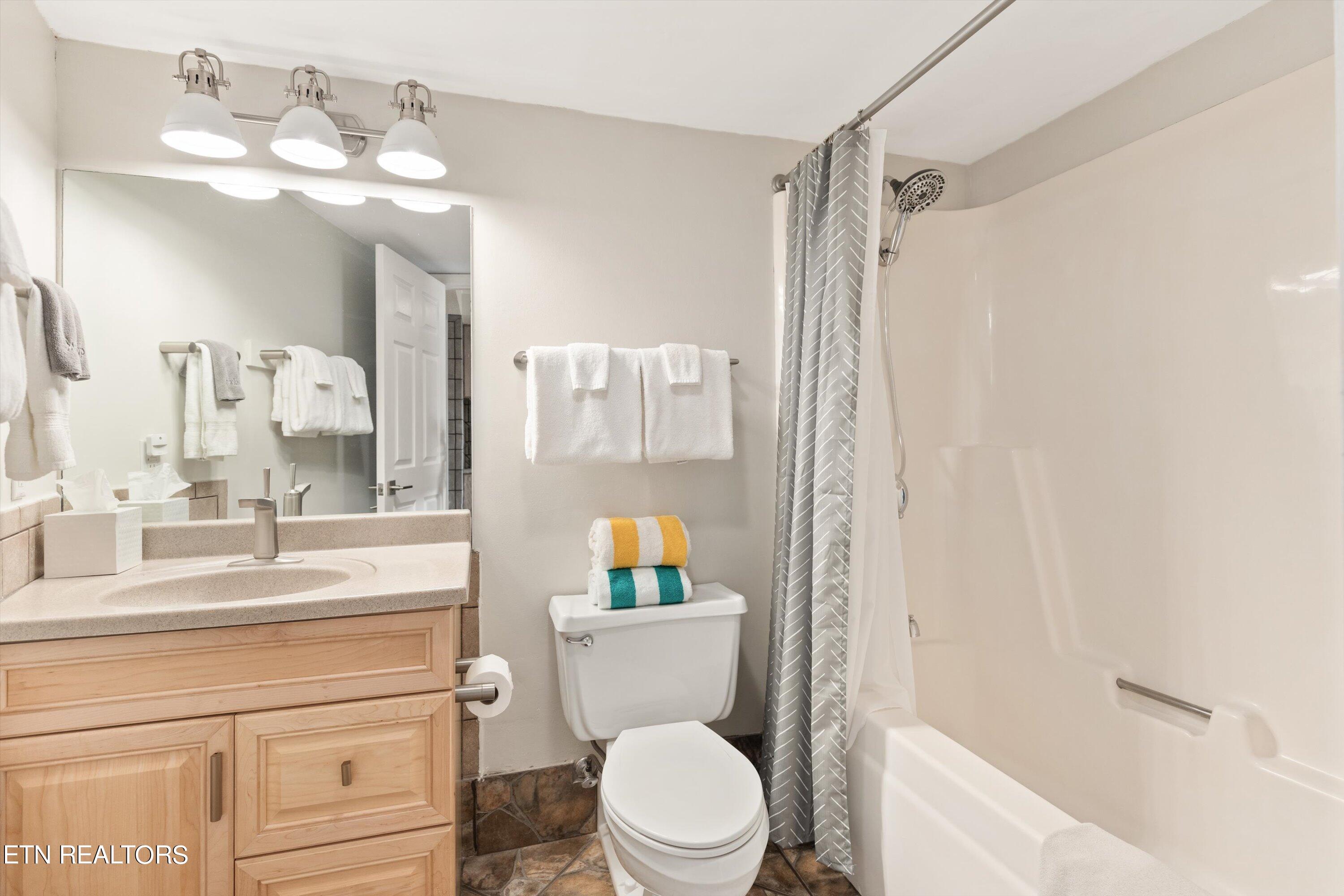 306 Baskins Creek Road Rd, 610