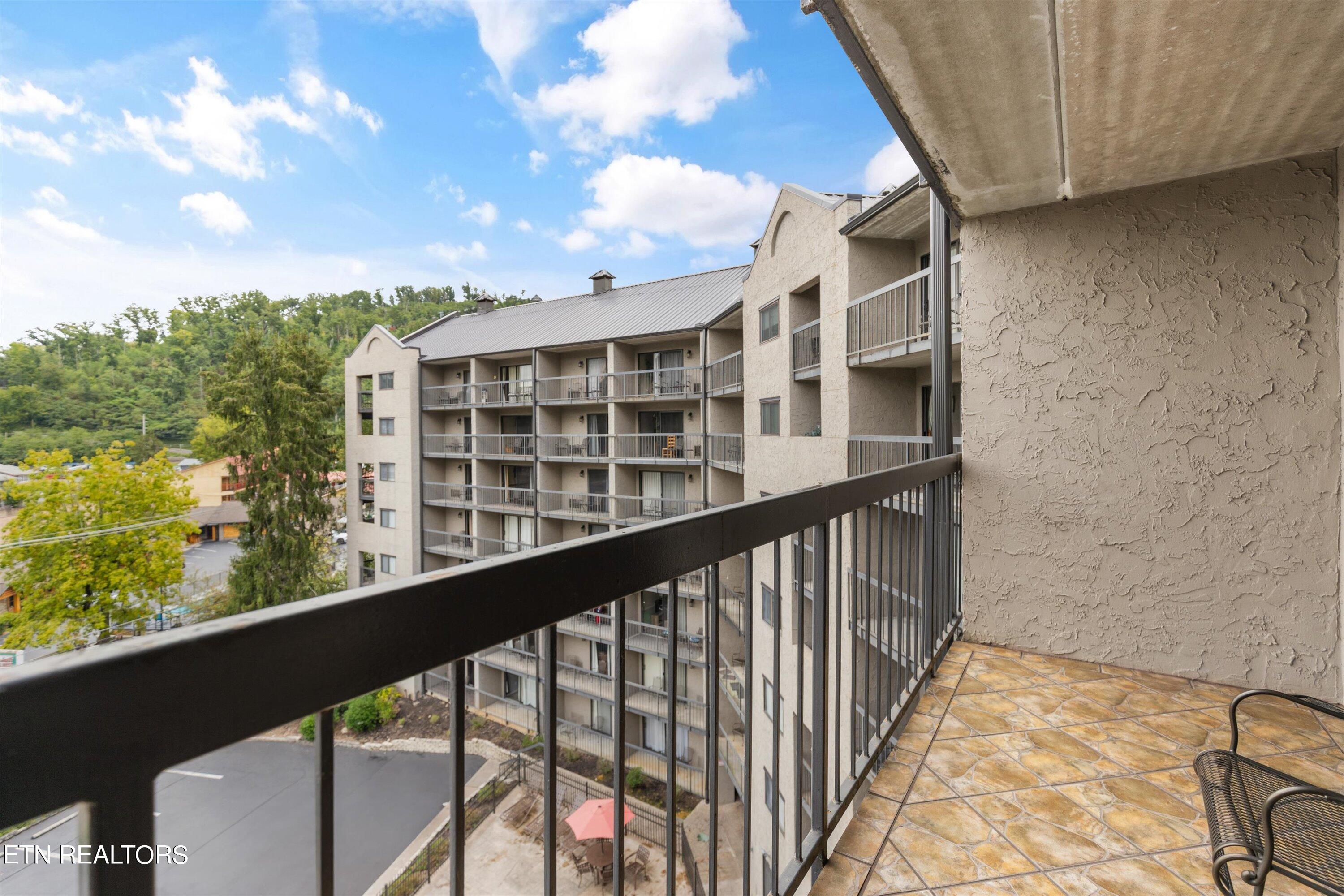 306 Baskins Creek Road Rd, 610