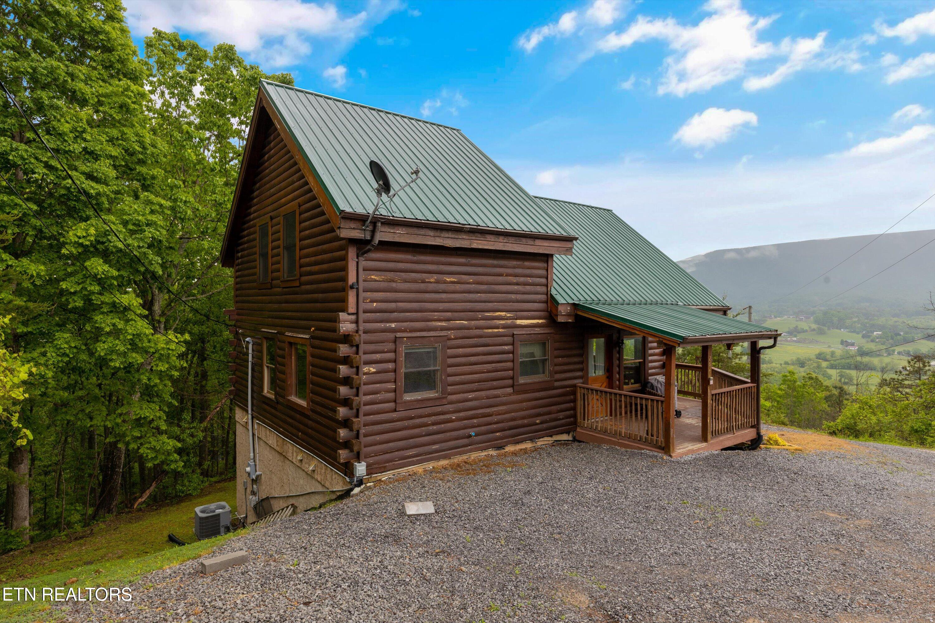 2620 Whipoorwill Hill