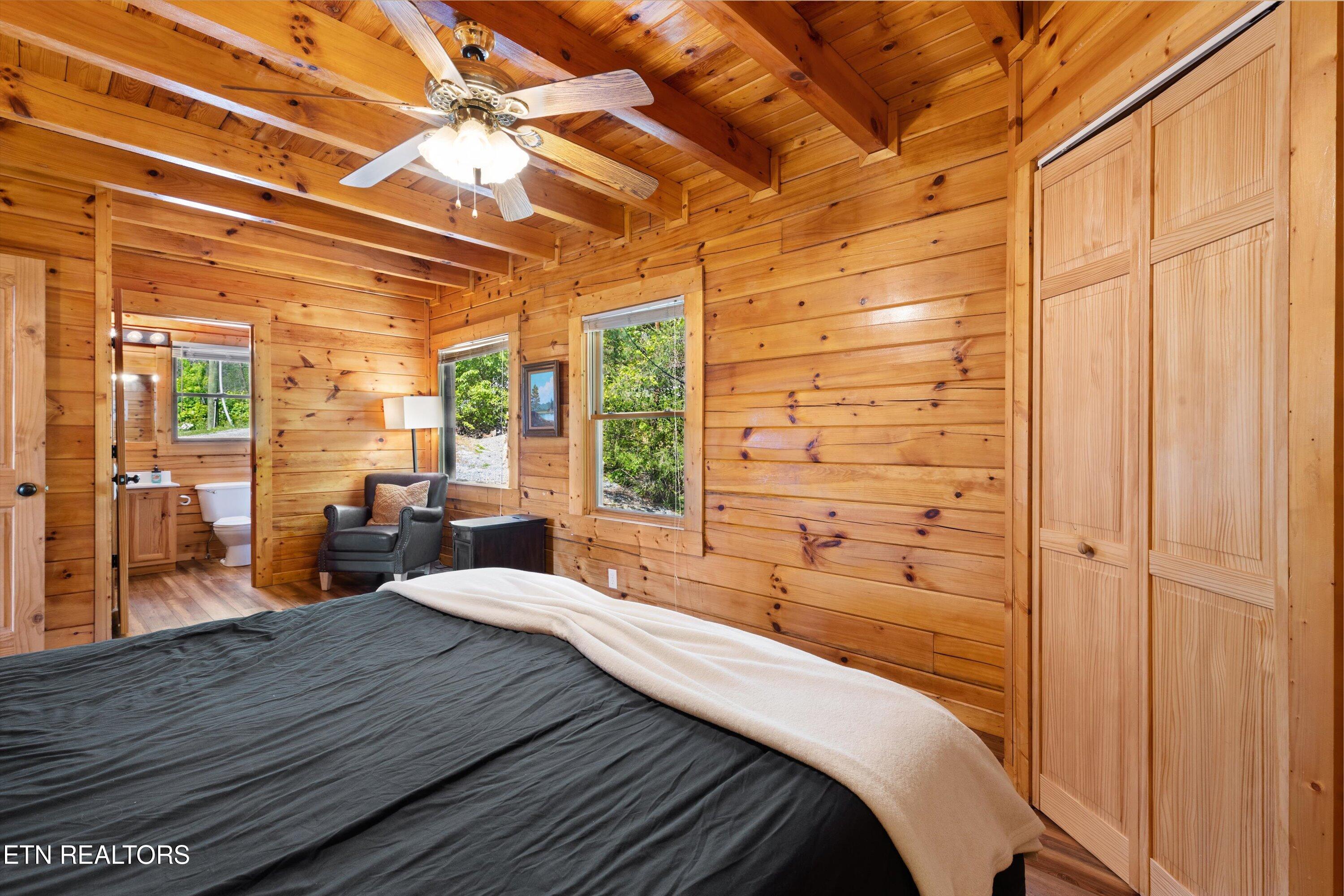 2620 Whipoorwill Hill