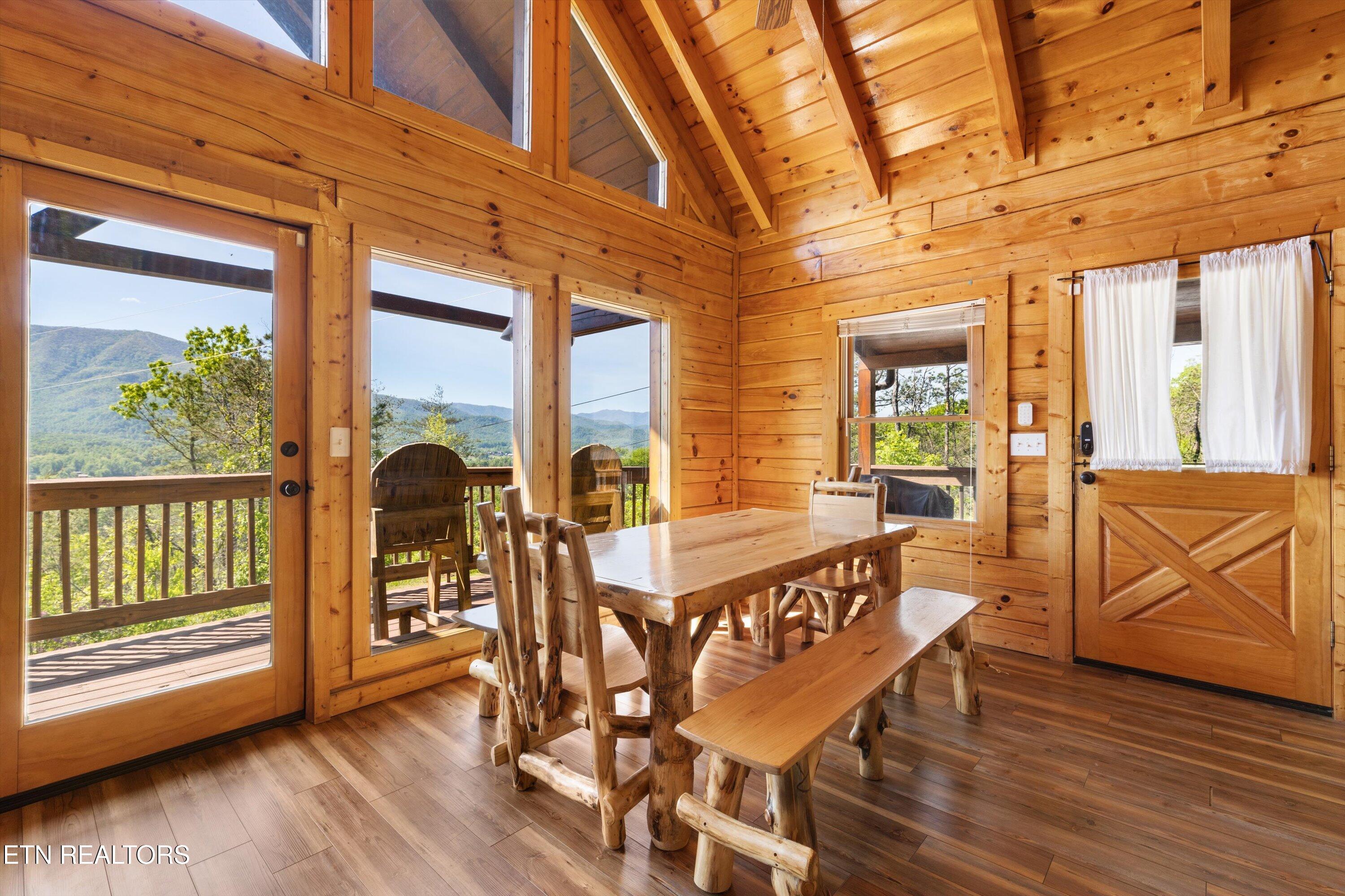 2620 Whipoorwill Hill