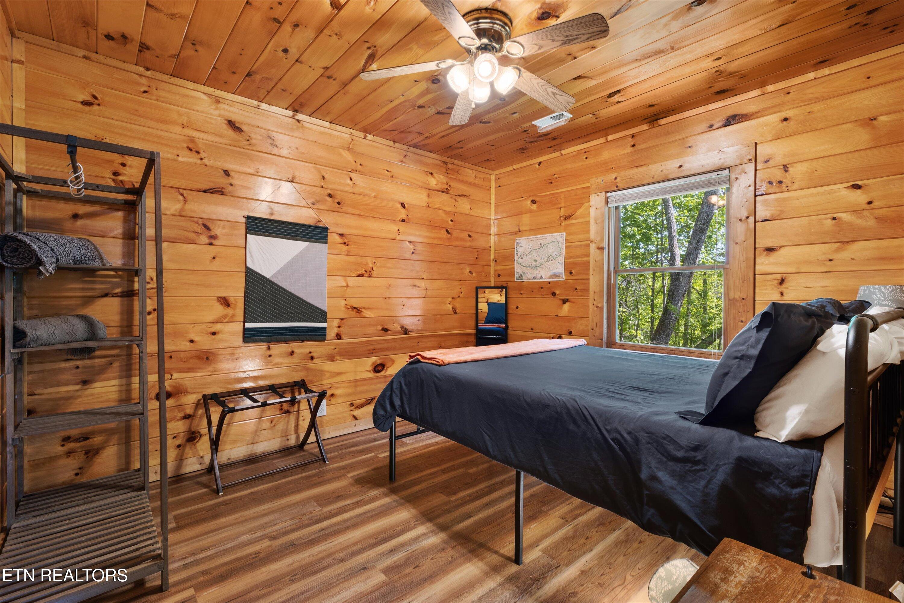 2620 Whipoorwill Hill