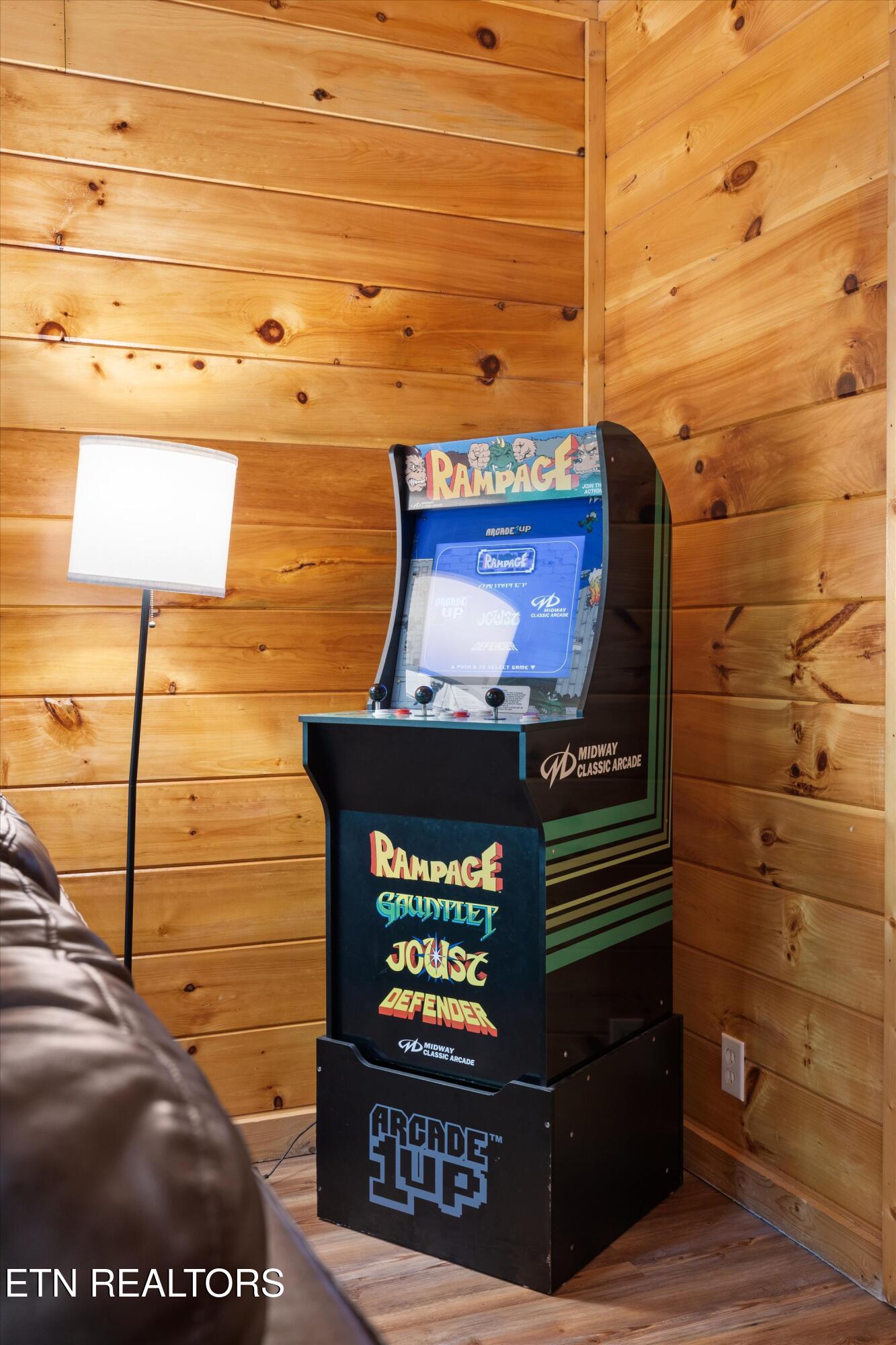 2620 Whipoorwill Hill