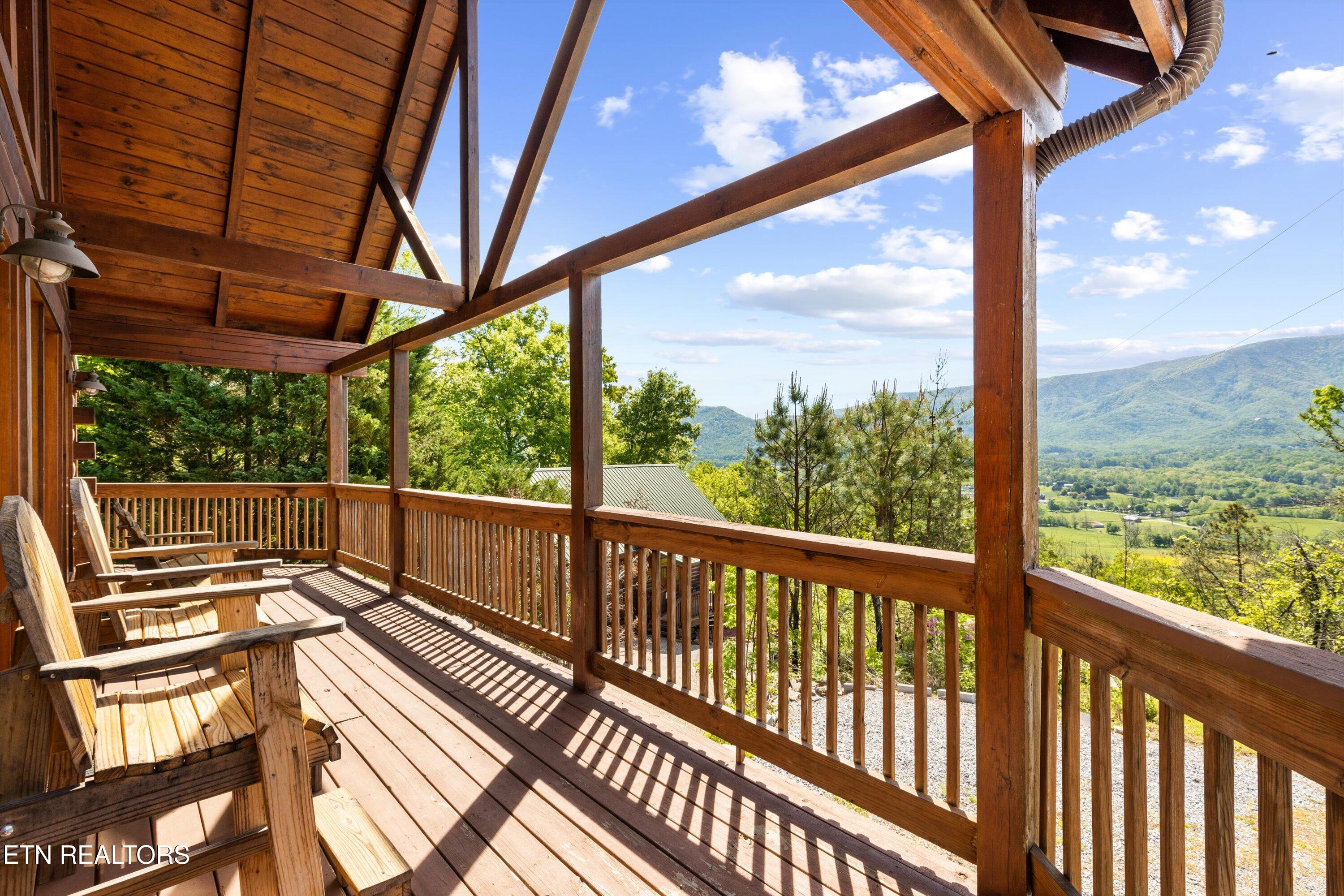 2620 Whipoorwill Hill