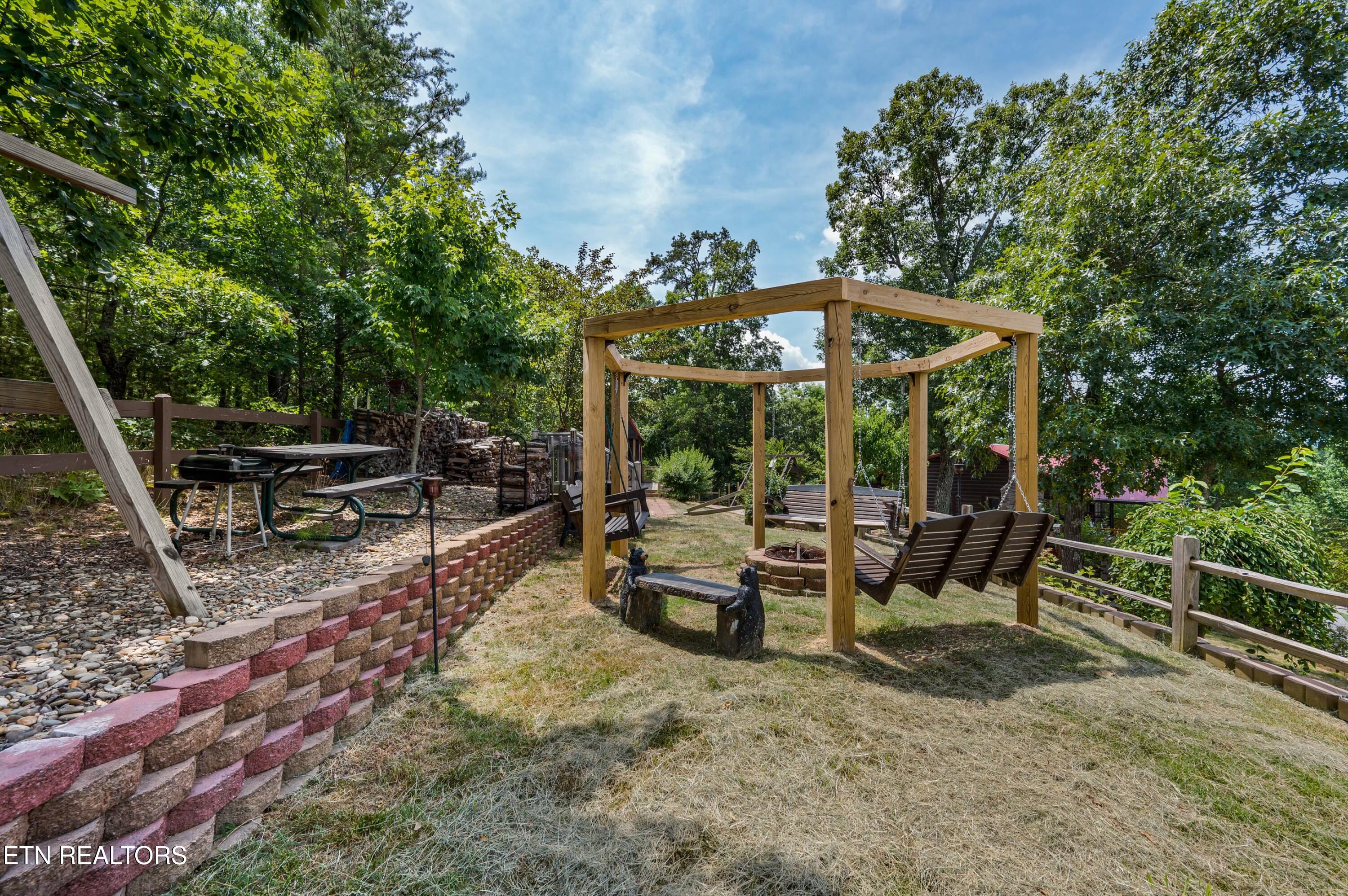 831 Lloyd Huskey Rd