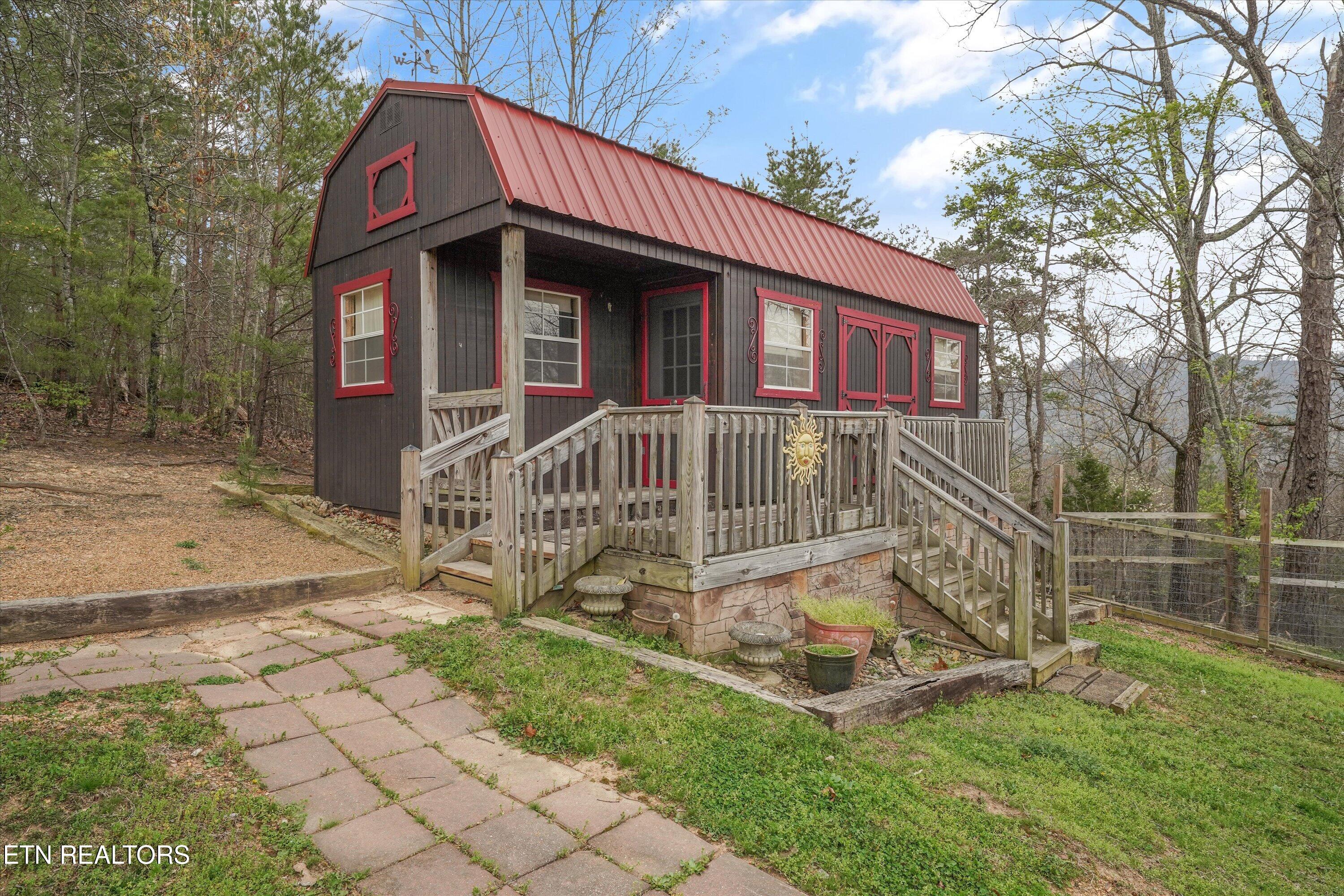 831 Lloyd Huskey Rd