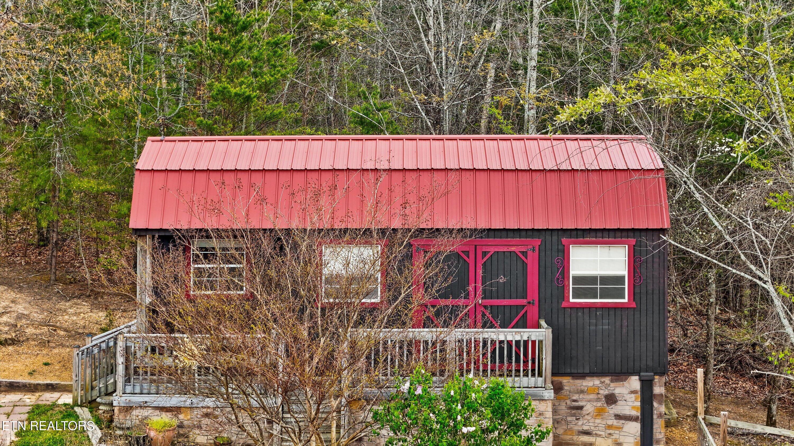 831 Lloyd Huskey Rd