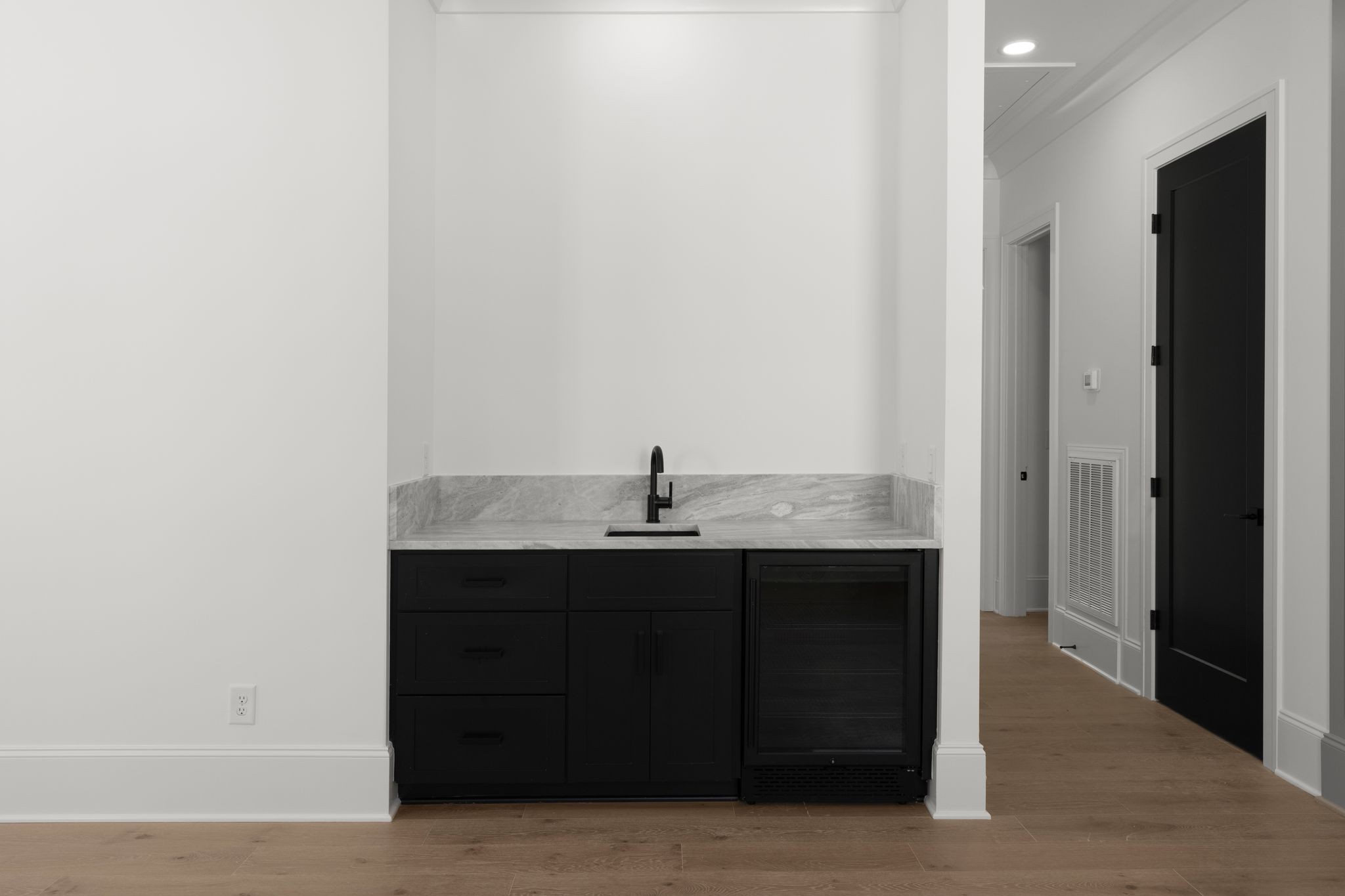 3916 Caylor Dr Unit: B