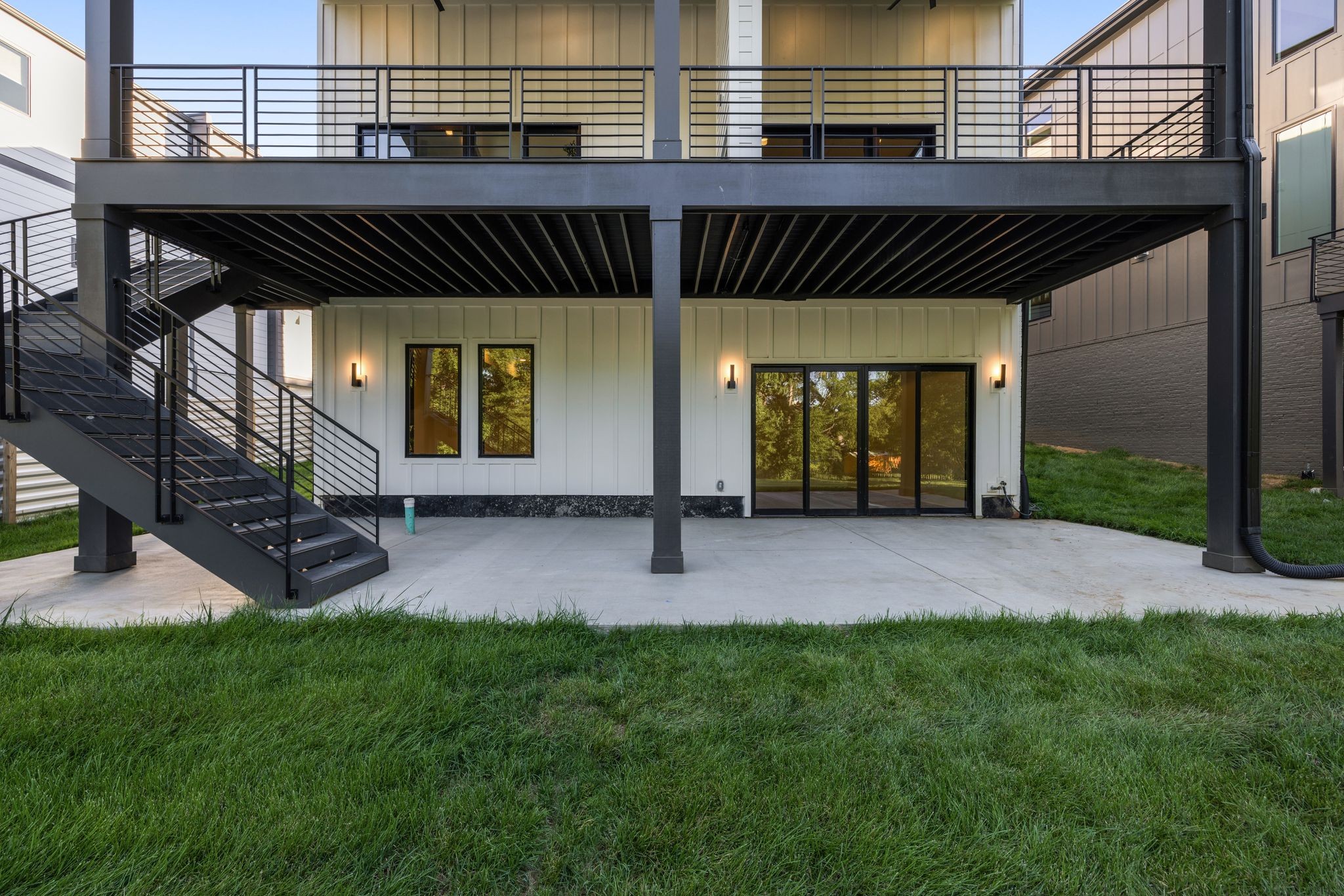 3916 Caylor Dr Unit: B