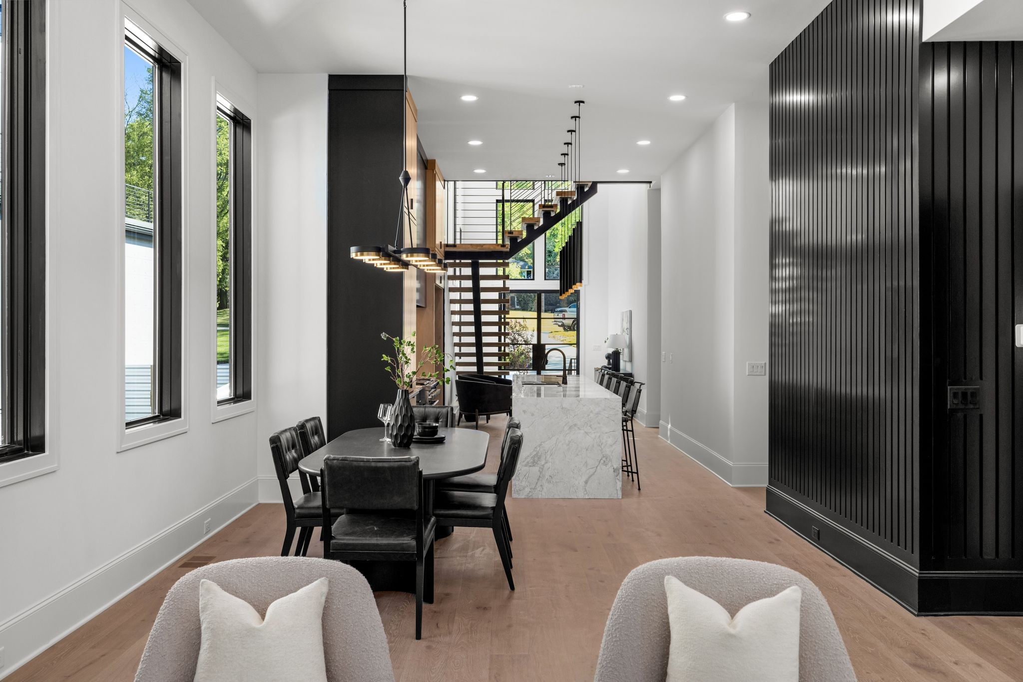 3916 Caylor Dr Unit: B