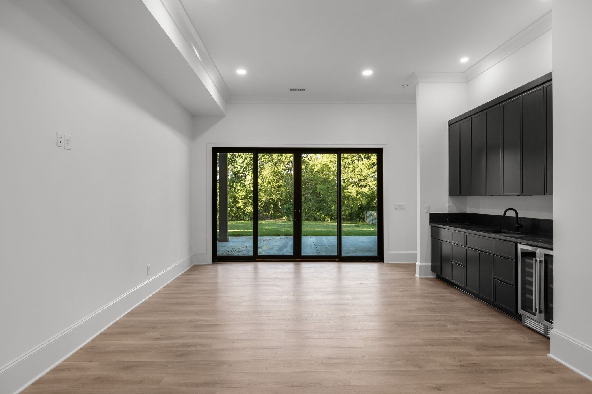 3916 Caylor Dr Unit: B