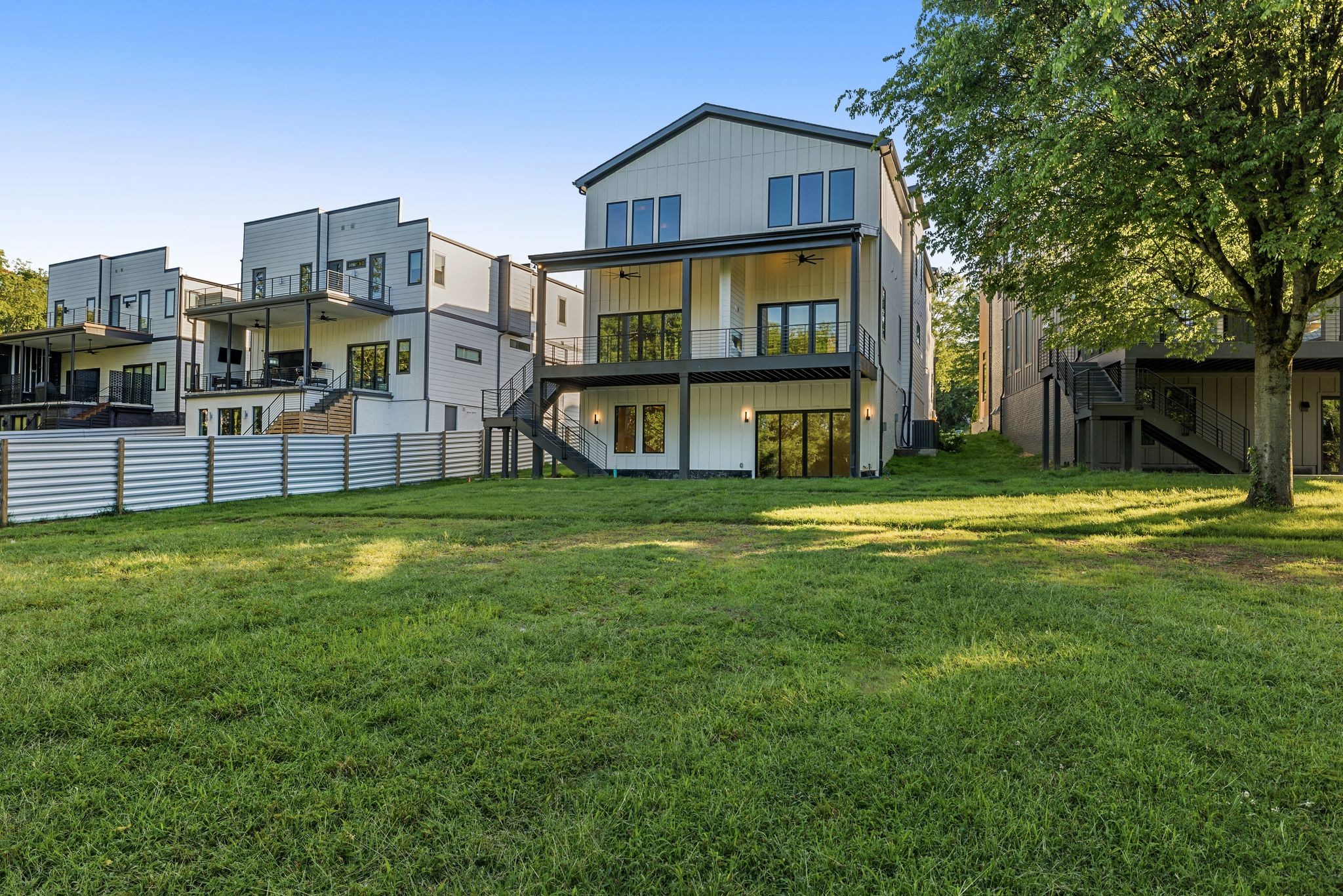 3916 Caylor Dr Unit: B