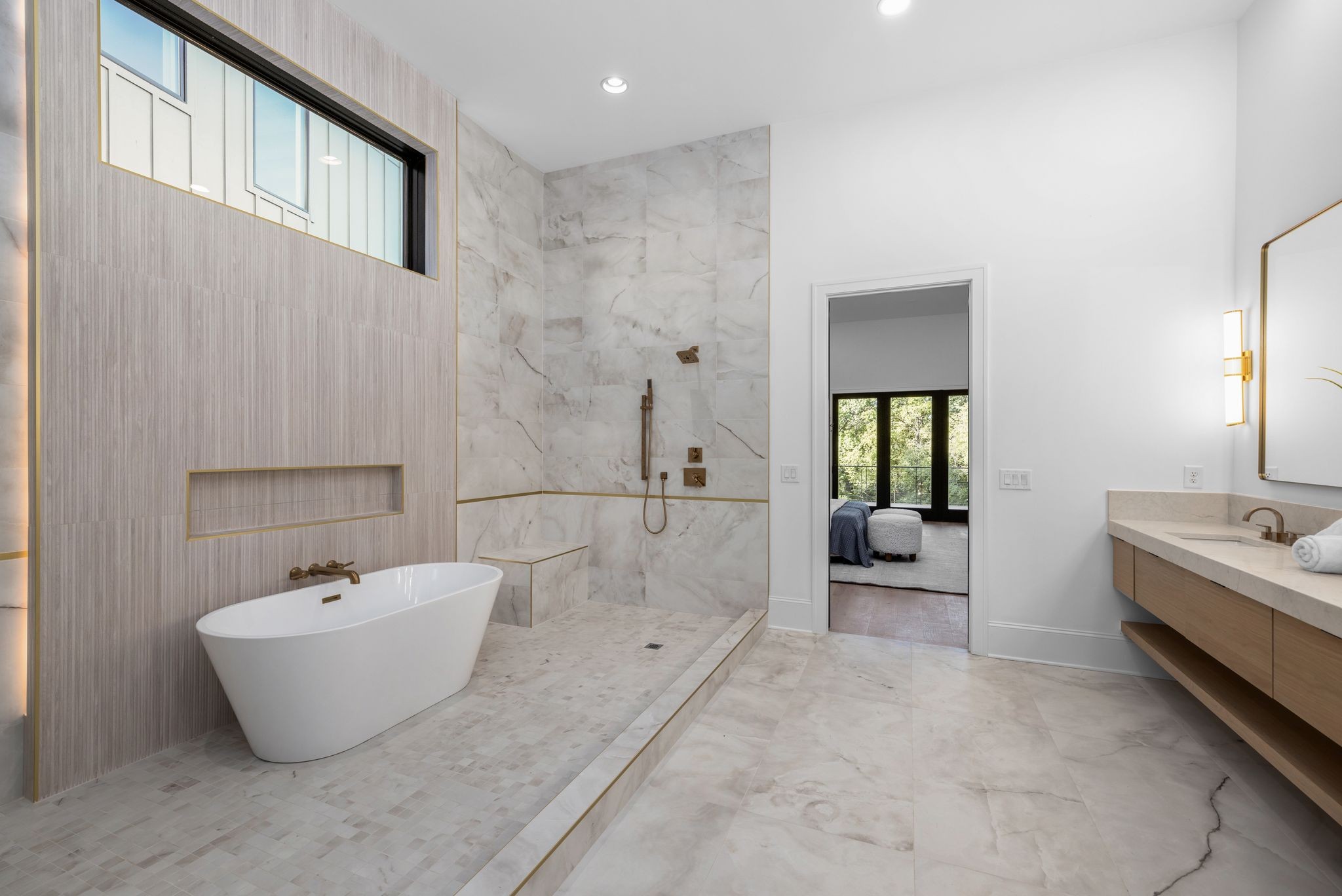 3916 Caylor Dr Unit: B