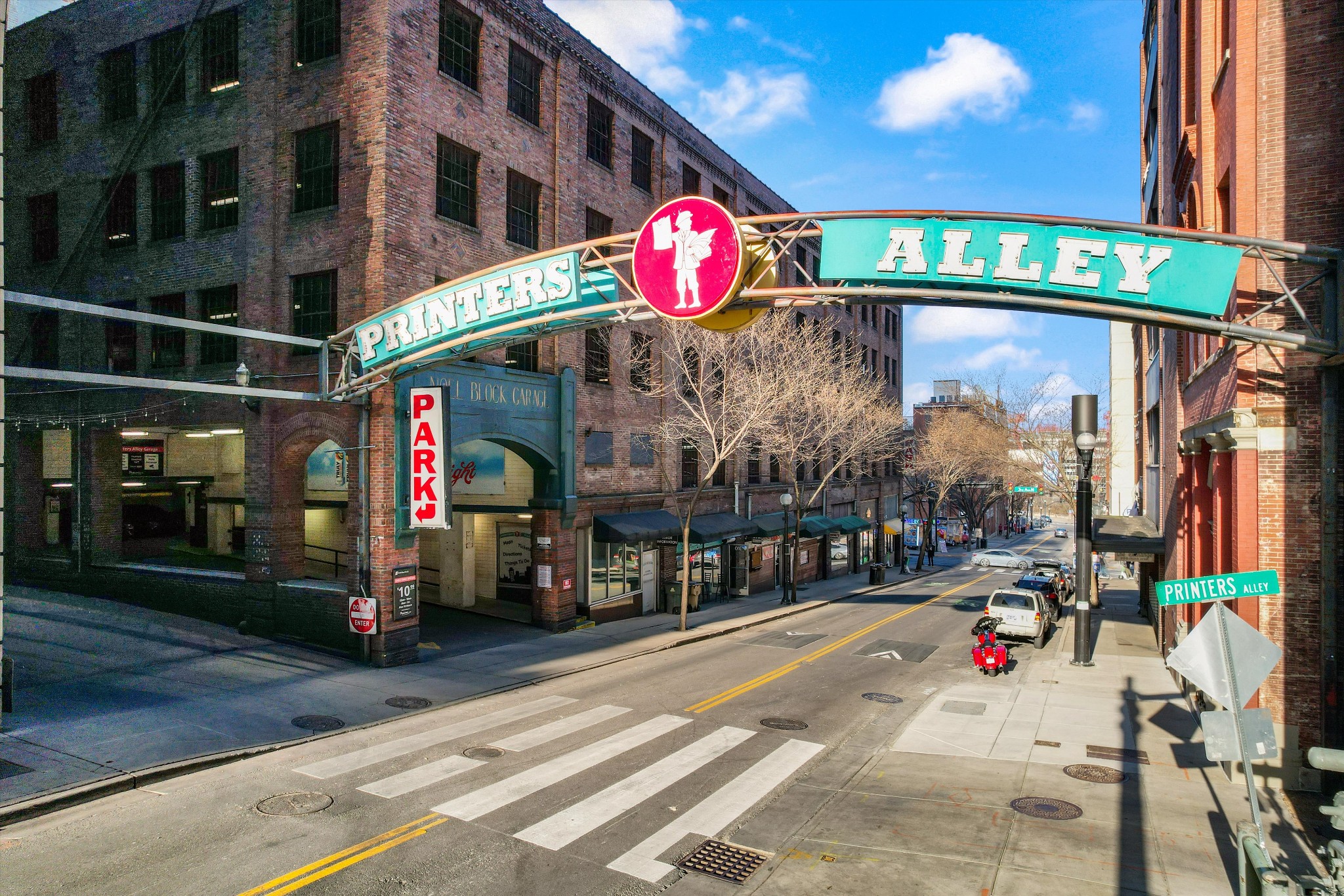 305 Church St Unit: 202