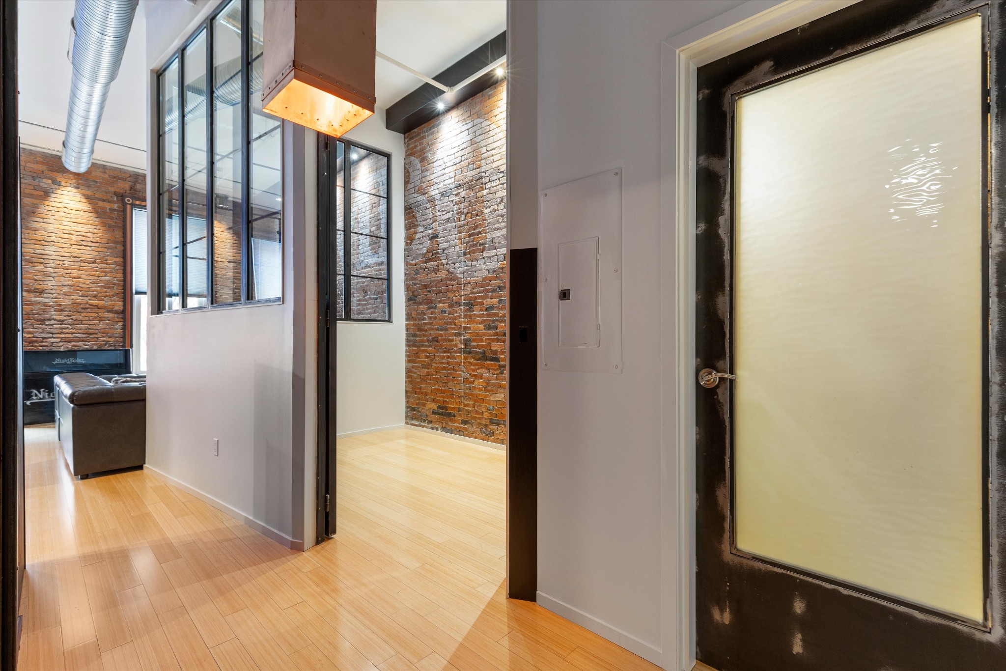 305 Church St Unit: 202
