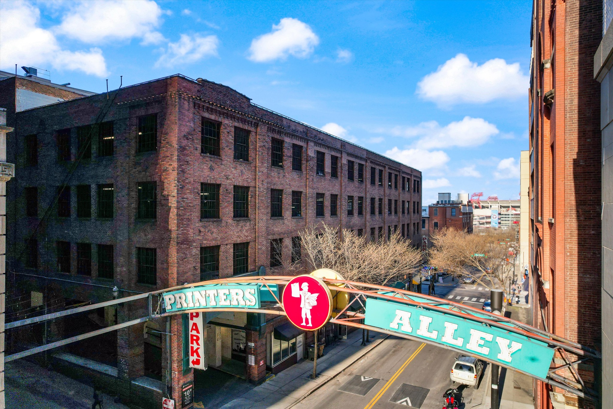 305 Church St Unit: 202