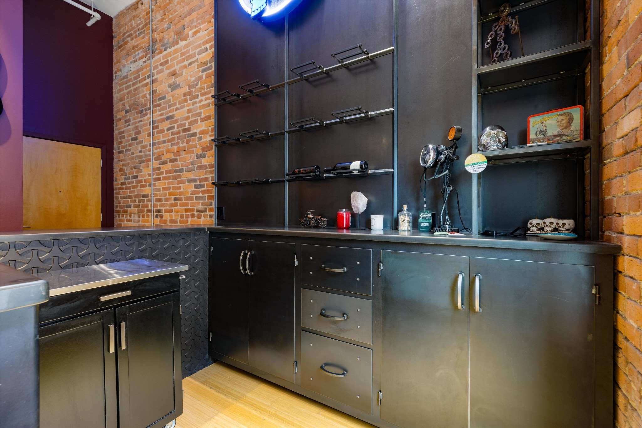 305 Church St Unit: 202