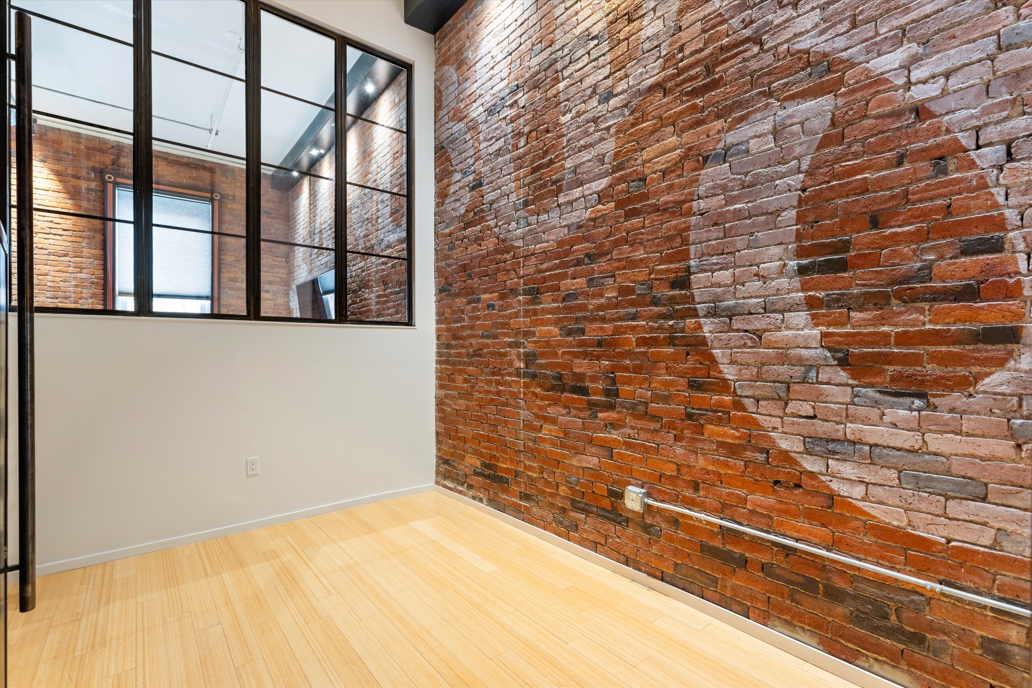 305 Church St Unit: 202