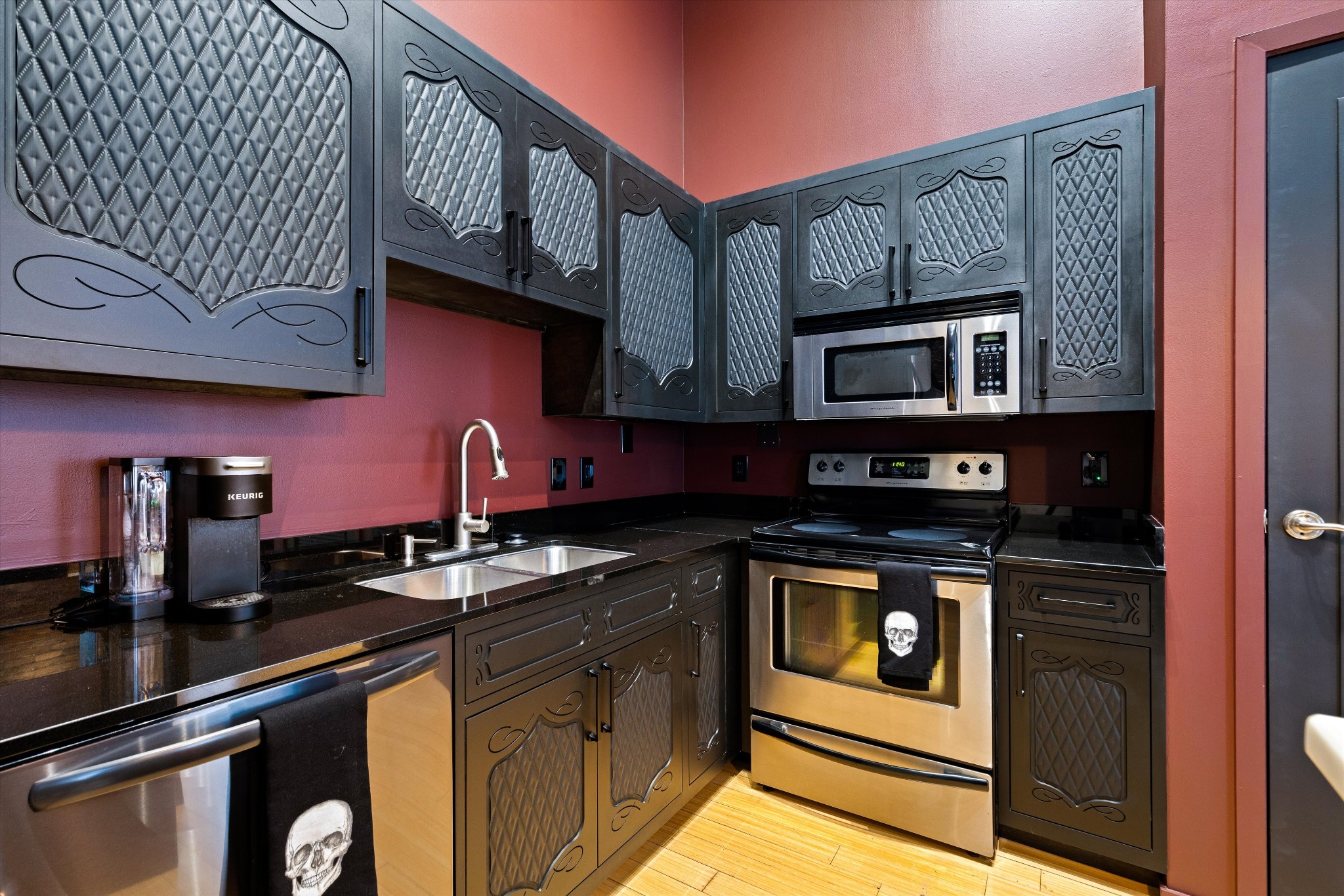305 Church St Unit: 202