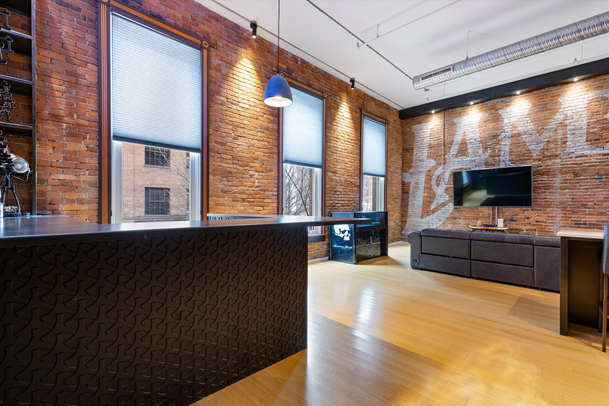 305 Church St Unit: 202