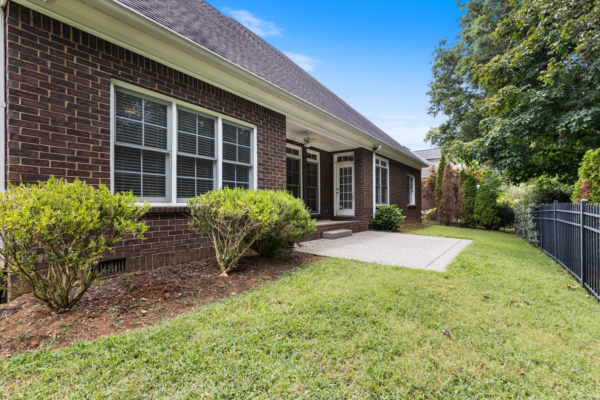 826 Willowsprings Blvd